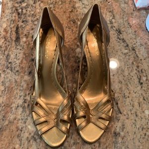 Bcbg pumps.  Super cute.  8B size